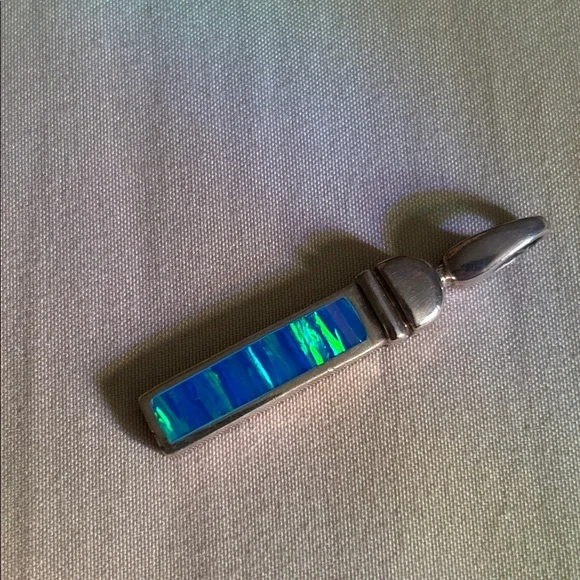 Vintage blue fire opal pendant - Picture 13 of 13